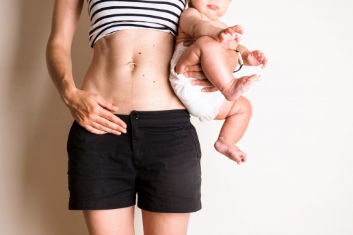 flat_belly_mom_with_baby